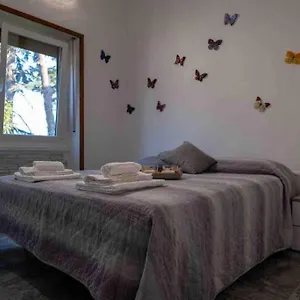 https://noemi-house.hotelitalianriviera.com